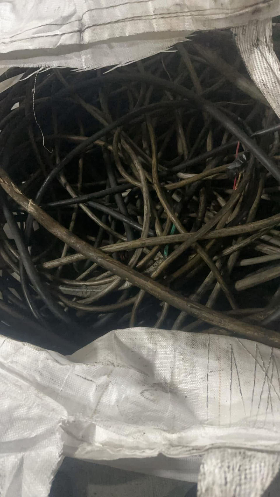 電線回收實績24